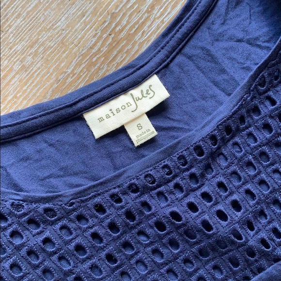 MAISON JULES Navy Eyelet Flutter Sleeves Top S - Picture 4 of 5